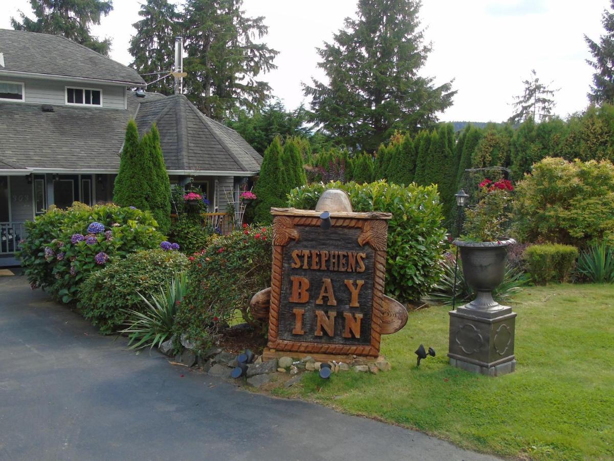 The Oceanfront Inn On Stephens Bay Coal Harbour Exterior photo